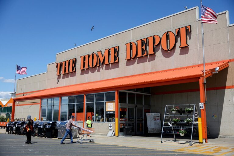 1726507160 HomeDepot 2165979070