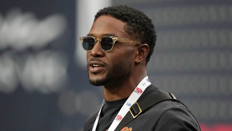 9d3669d6 Reggie Bush