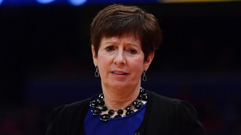 Muffet McGraw2