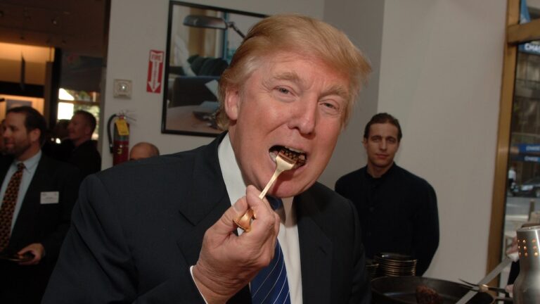 Trump eating