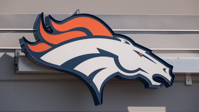 broncos logo