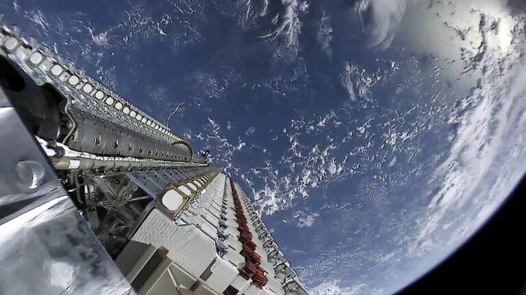 starlink satellites on orbit