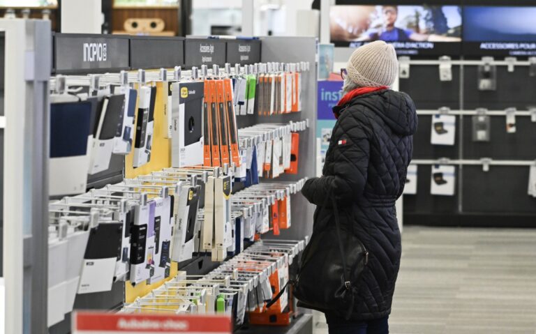 Best Buy shelves Getty