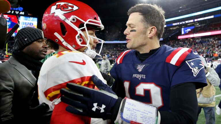 Patrick Mahomes Tom Brady2