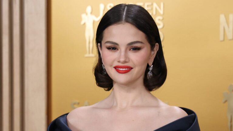 selena gomez sag awards 2025