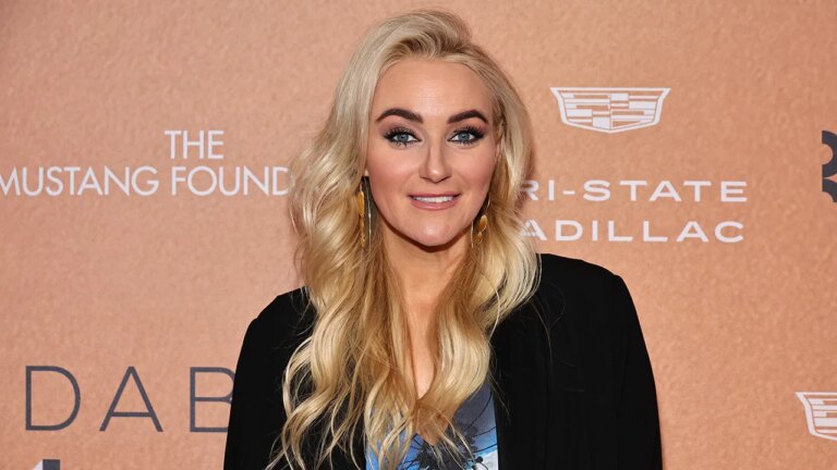 betsy wolfe