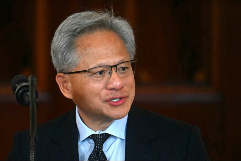 1746564047 Jensen Huang 2212179057